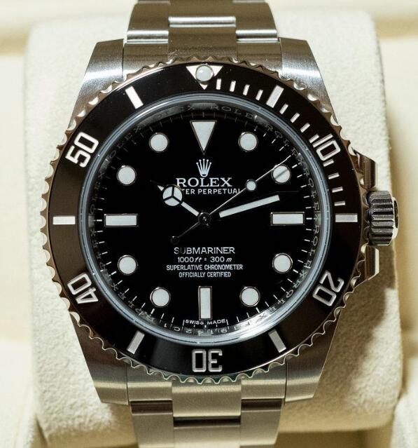 The black Rolex looks stable and solemn.