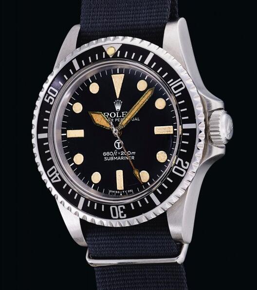 Rolex Submariner provides high precision and great durability.